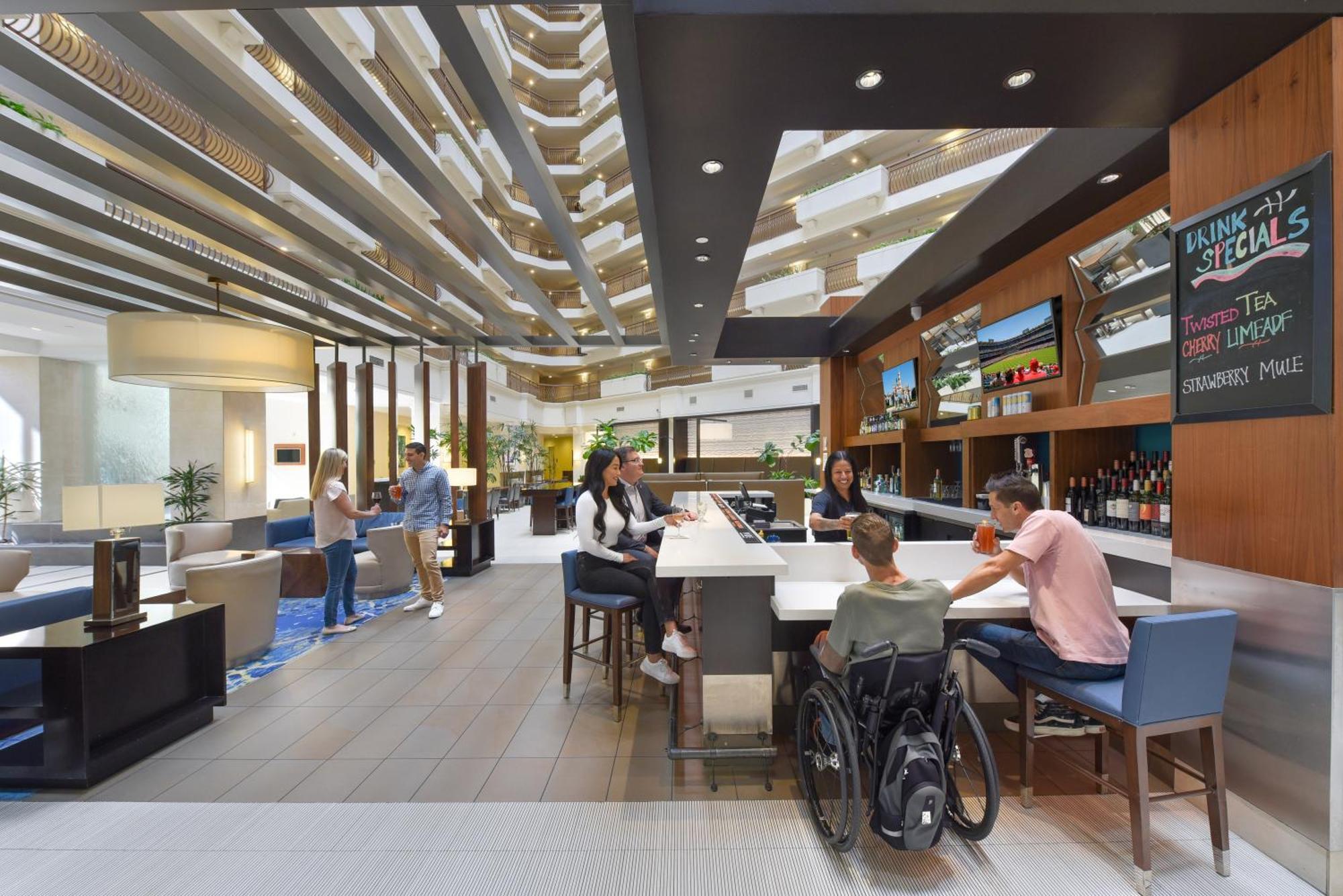 Embassy Suites By Hilton Anaheim-Orange Exterior foto
